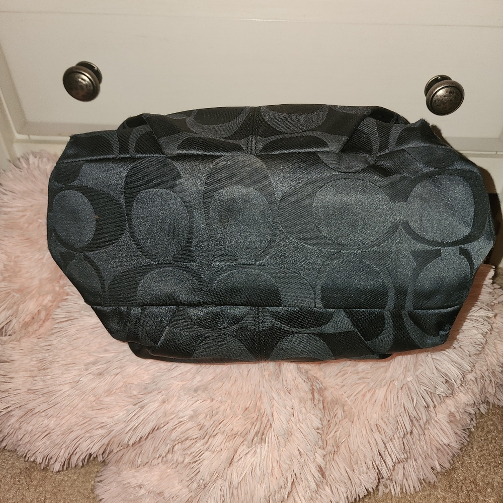 EUC Coach Handbag! - Picture 6 of 6